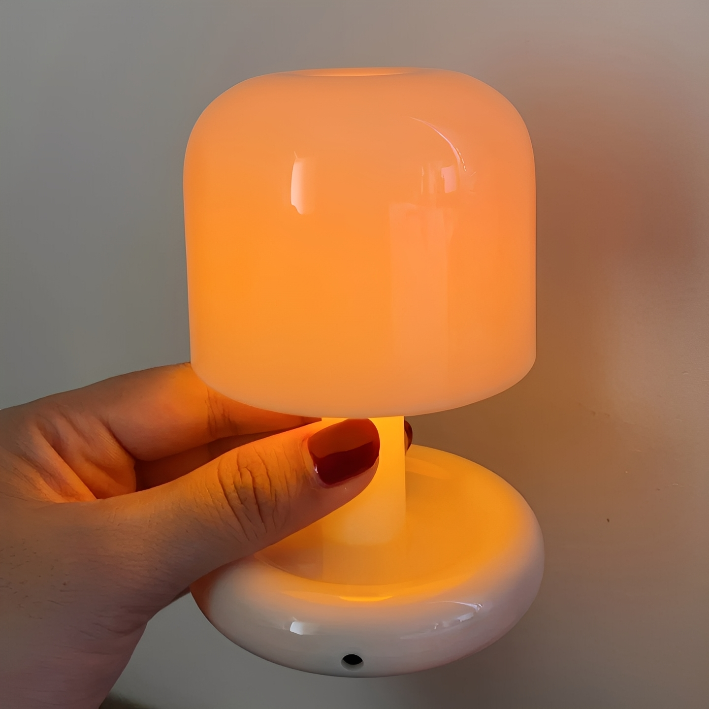 Sonia – Einfallsreiche Tisch-Nachtlampe