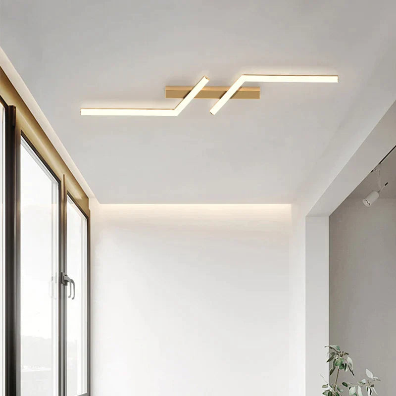 Luxuriöse minimalistische Streifen-Wandleuchte