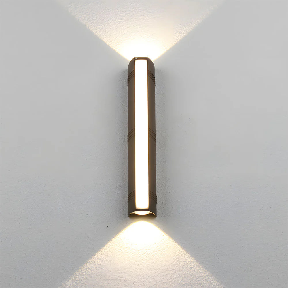 Nira – Eine simple und stilvolle Außenwandlampe