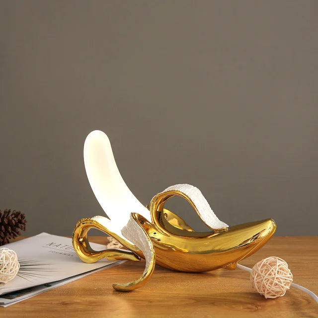 kreative geschälte Bananen-Tischlampe