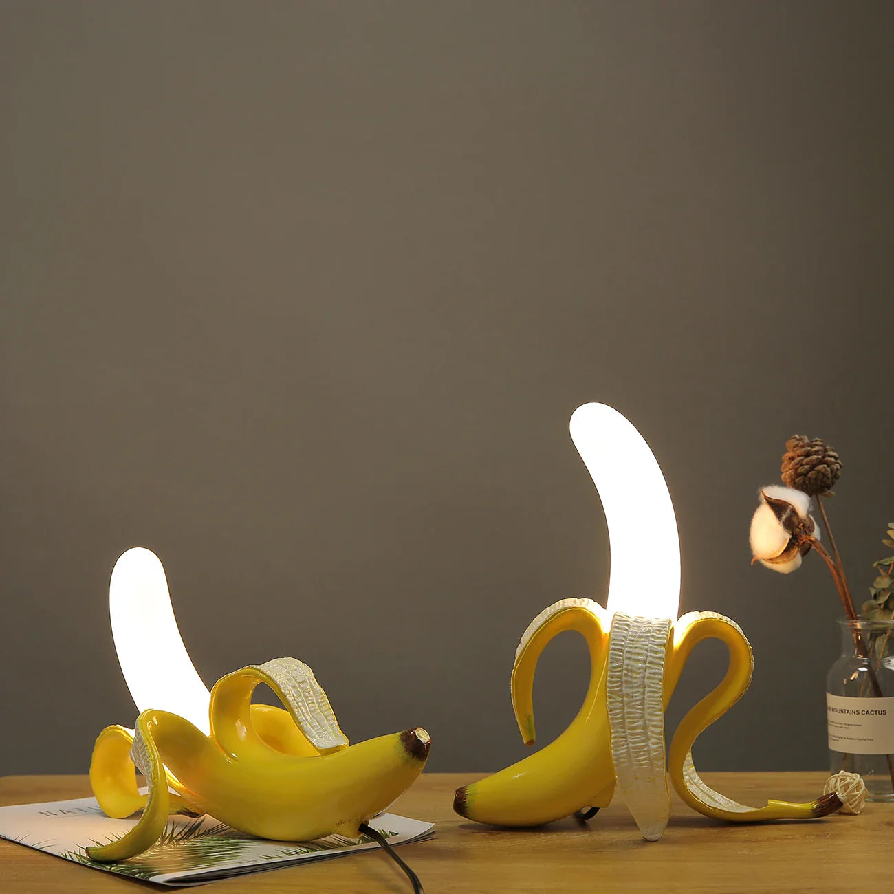 kreative geschälte Bananen-Tischlampe