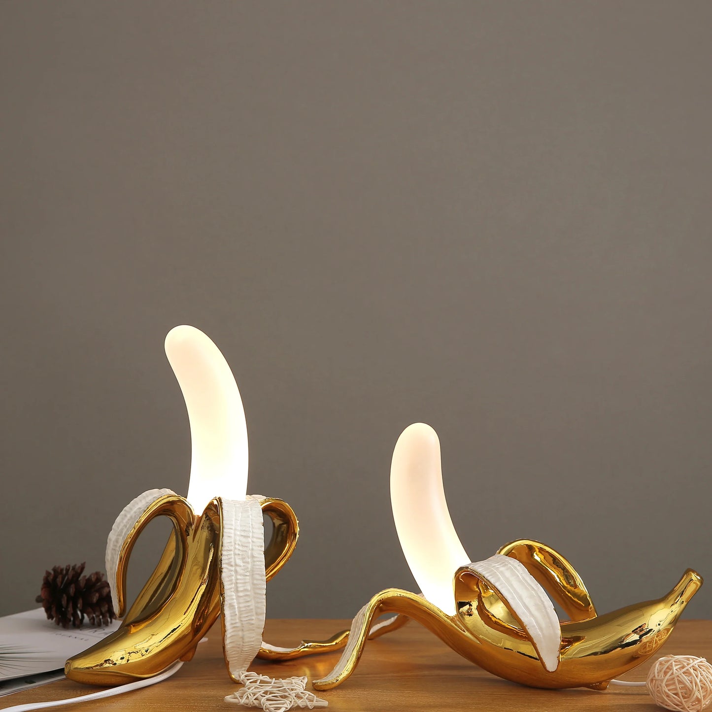 kreative geschälte Bananen-Tischlampe