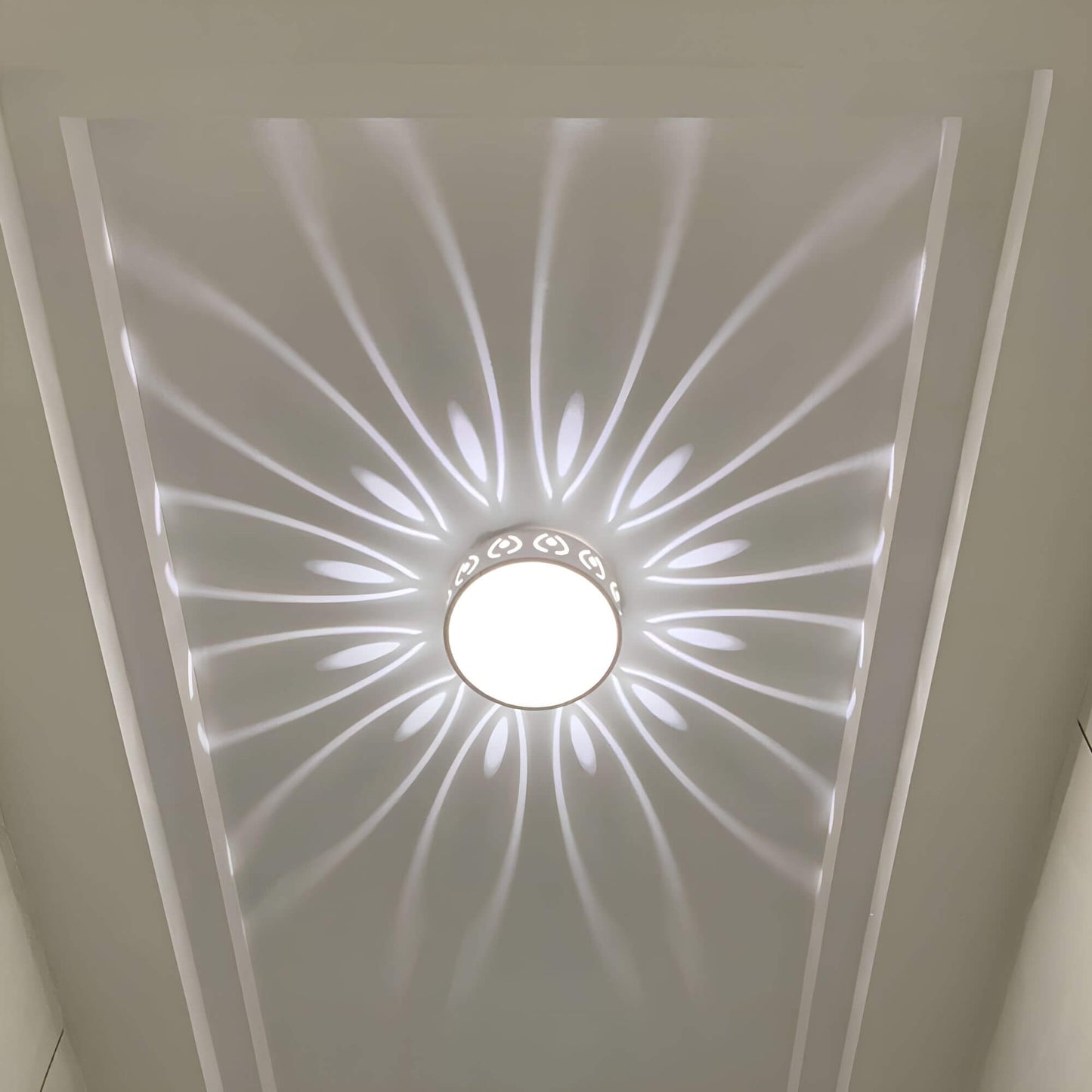 Moderne LED-Deckenlampe für Flur & Balkon – Wetterfeste Eingangsbeleuchtung