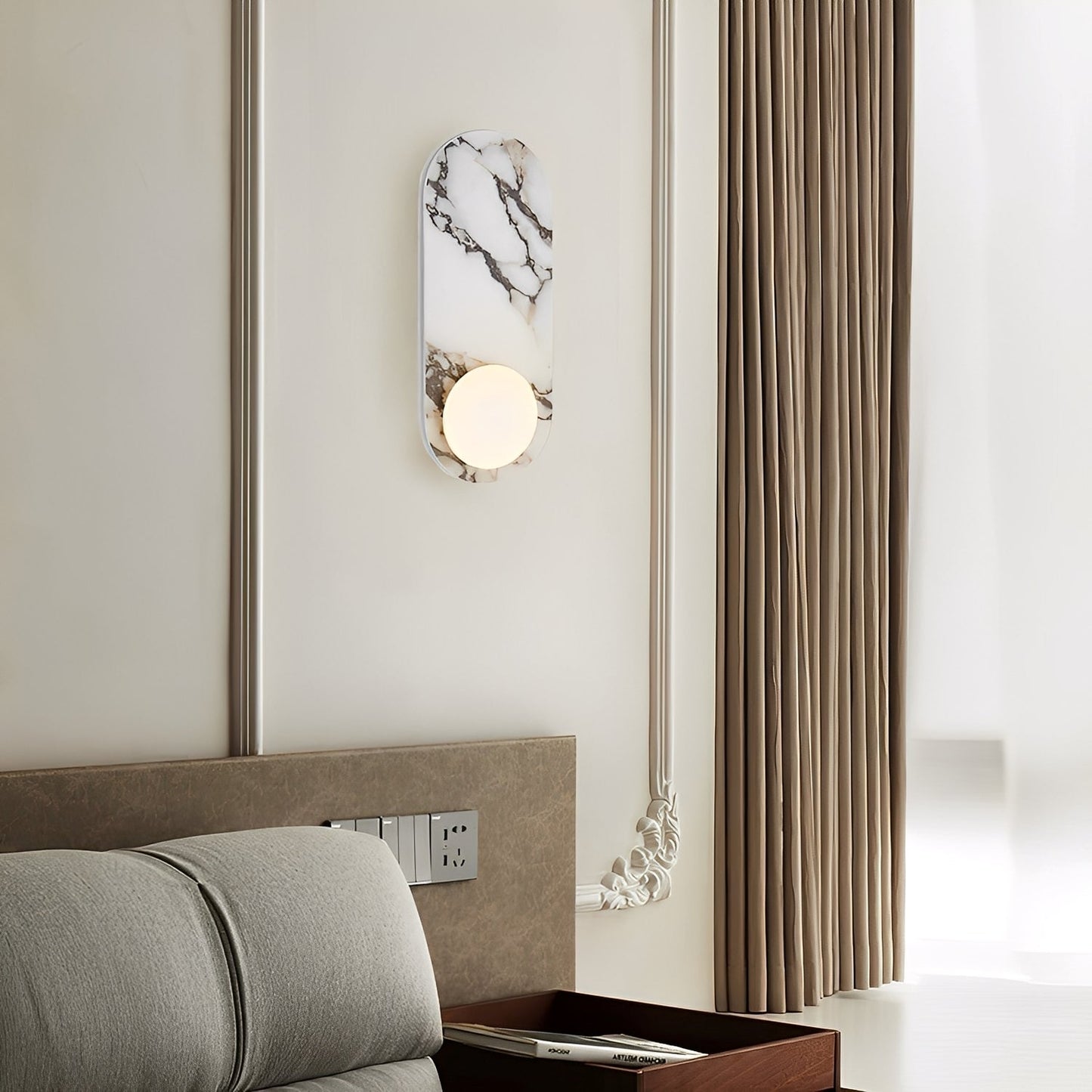 Avi – Vintage Wandlampe aus Marmor