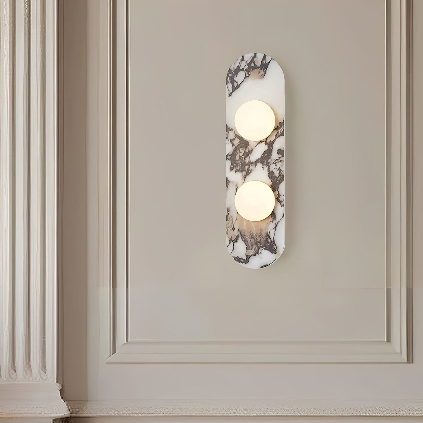 Avi – Vintage Wandlampe aus Marmor