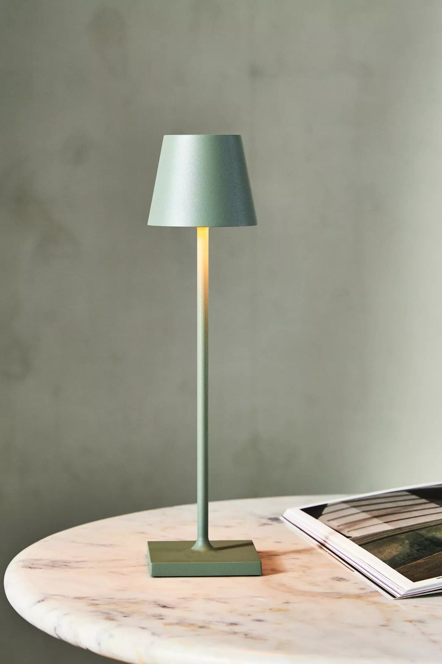 Nordic Glow - Tragbare Tischlampe MP Ozzie