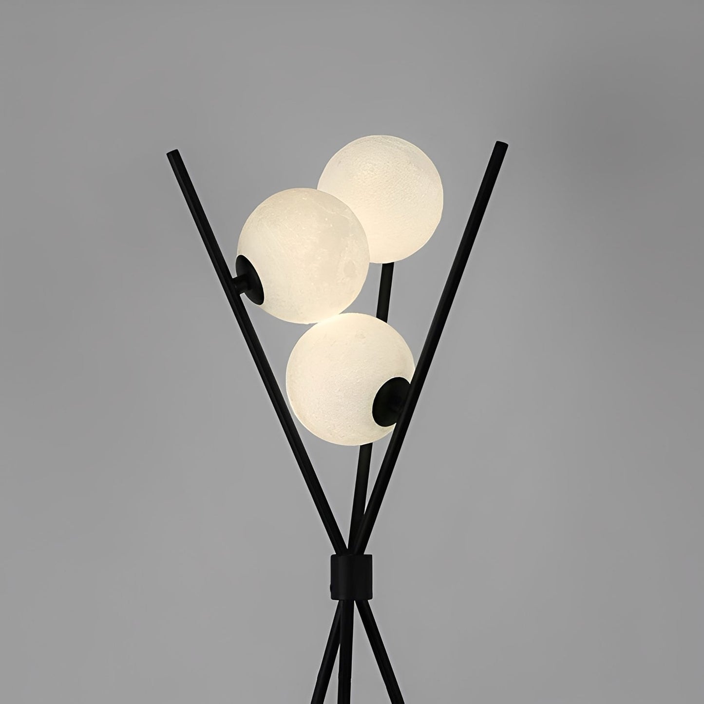 Analie – Schlichte Stehlampe mit Mond-Thema