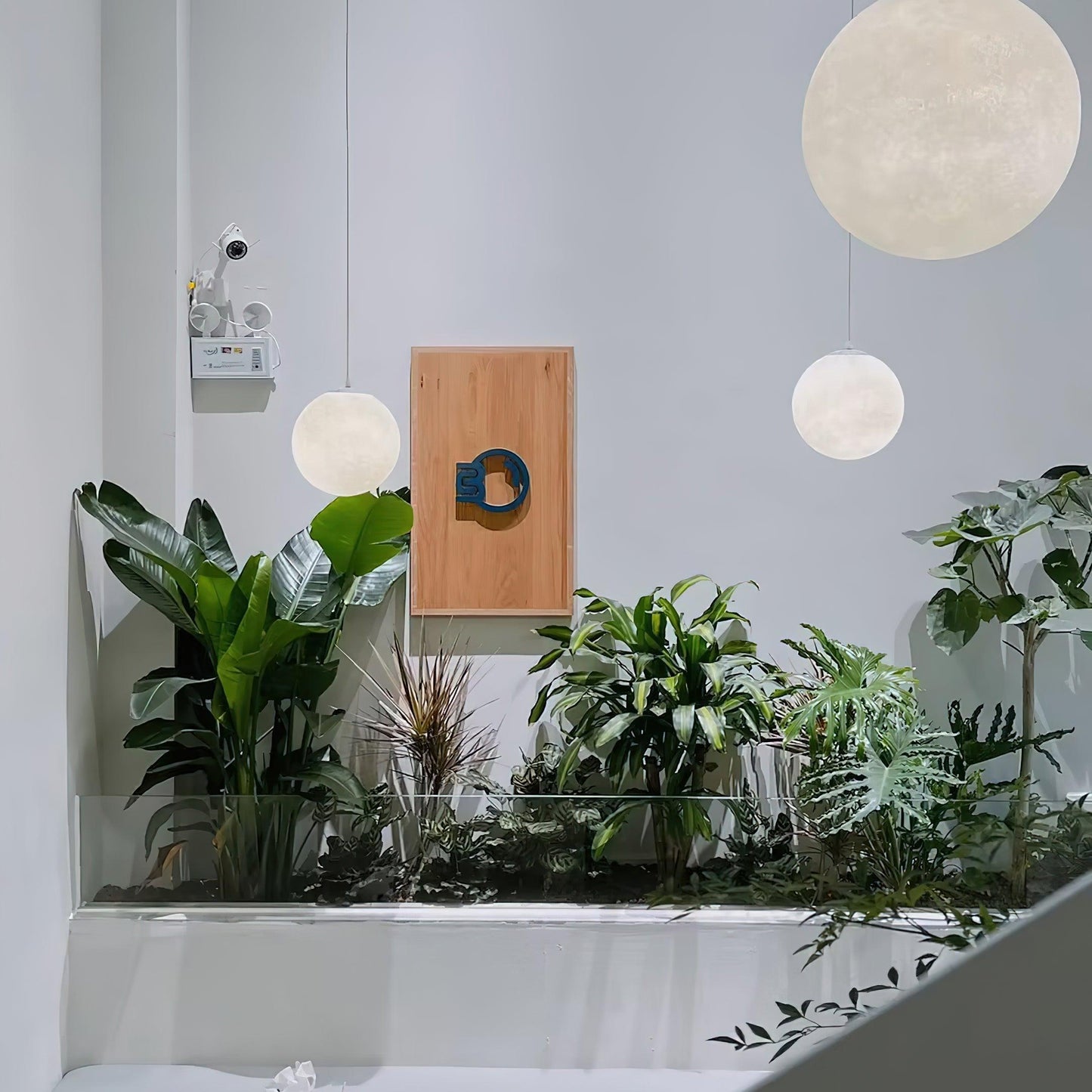 MondMagie – Hängeleuchte im schimmernden Vollmond-Design