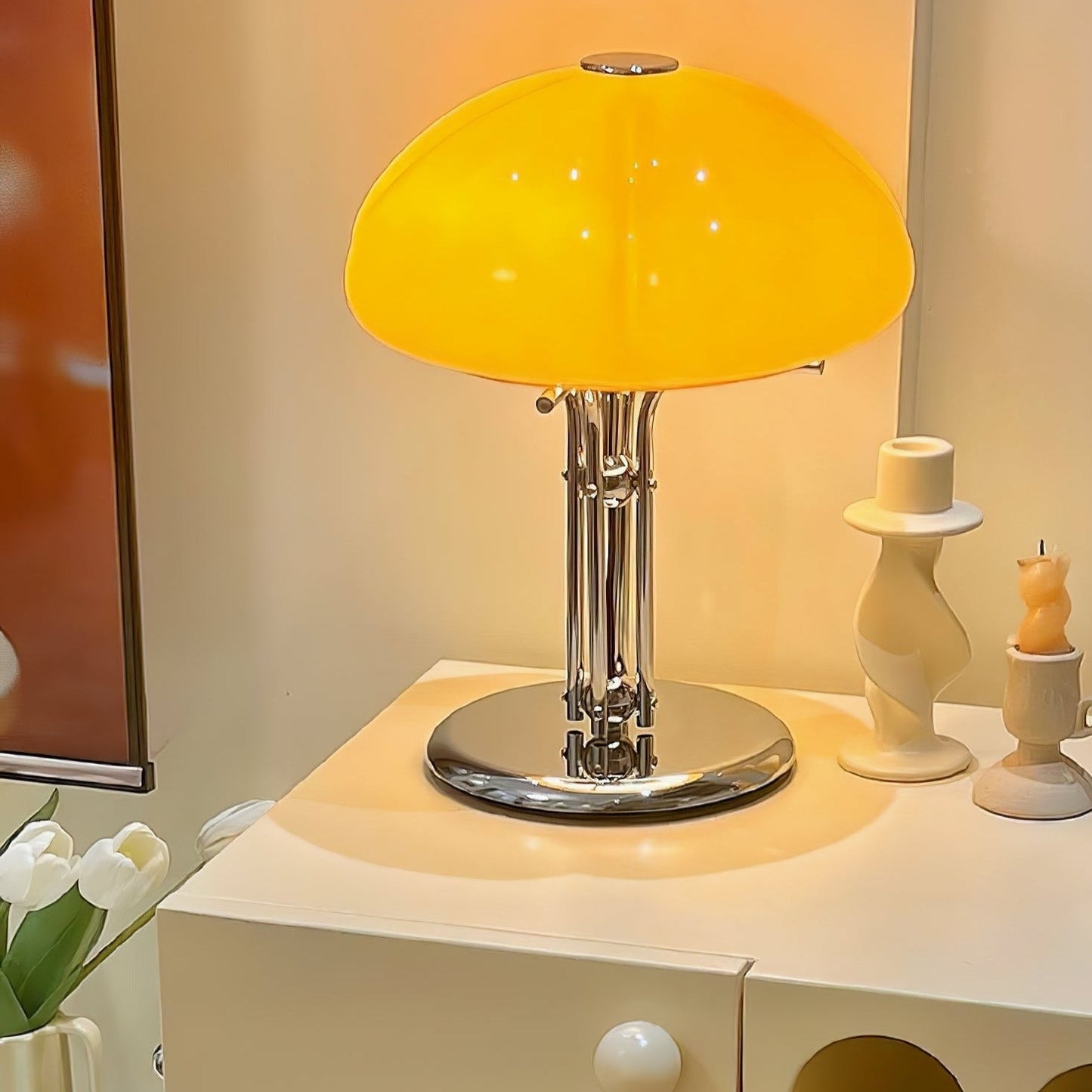 MushHaus – Pilzförmige Bauhaus-Tischlampe im stilvollen Design