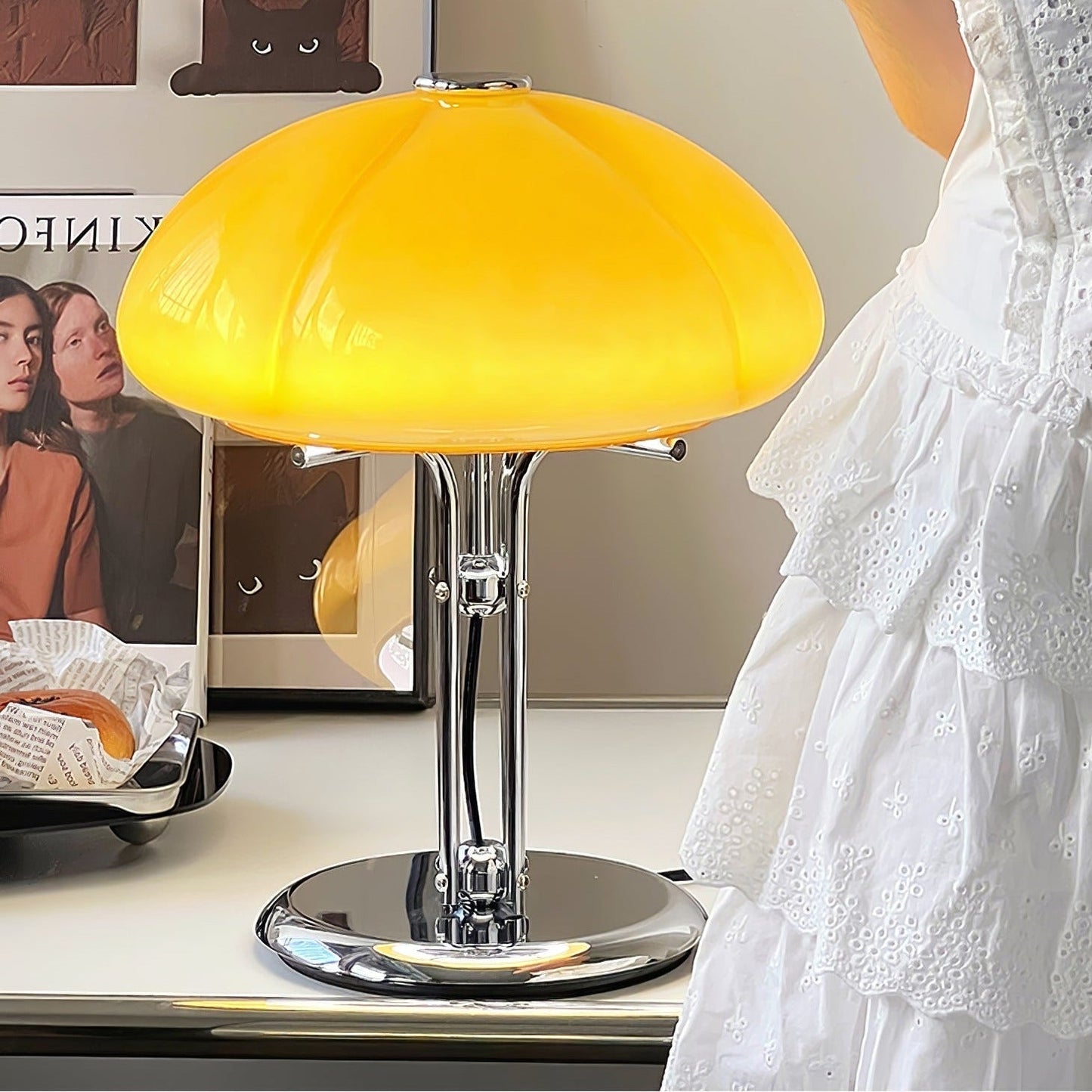 MushHaus – Pilzförmige Bauhaus-Tischlampe im stilvollen Design