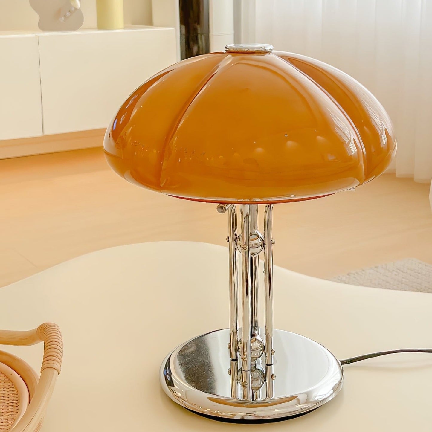 MushHaus – Pilzförmige Bauhaus-Tischlampe im stilvollen Design