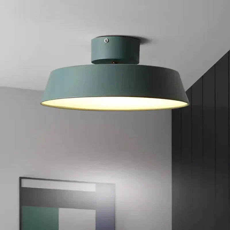 Moderne verstellbare LED-Deckenleuchte