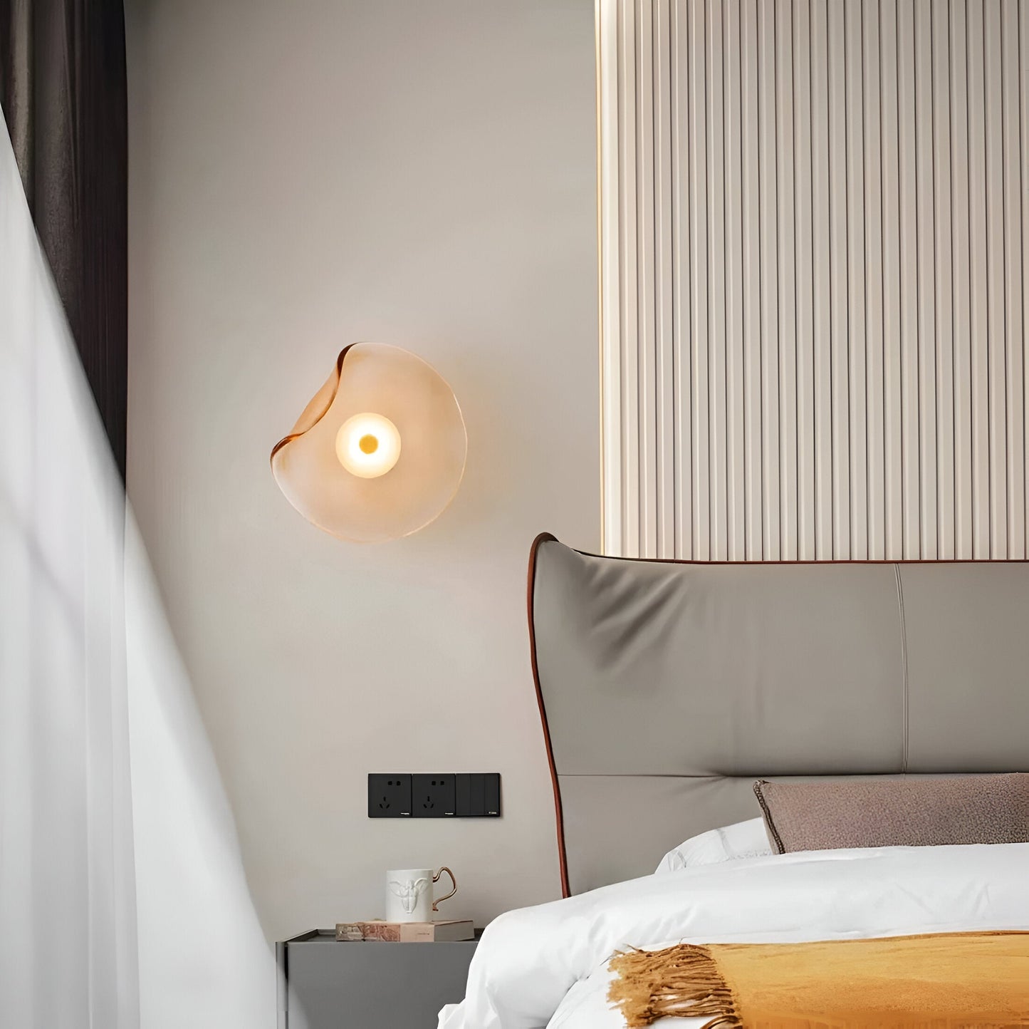 Yuki – Elegante kleine Wandlampe