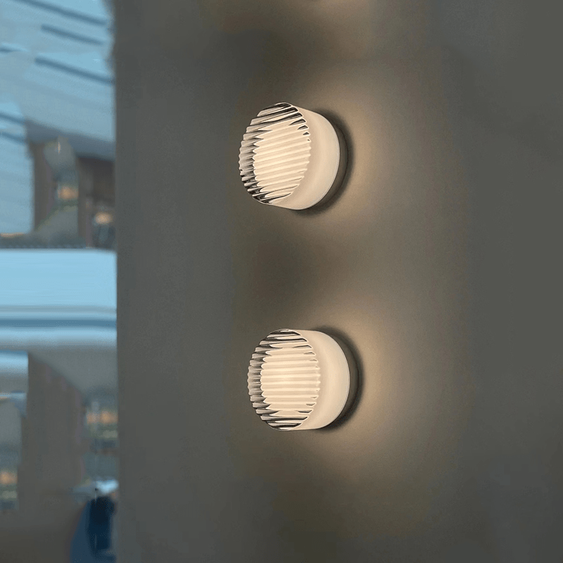 DualGlow – Moderne LED-Wandlampe für Innen- und Außenbereiche