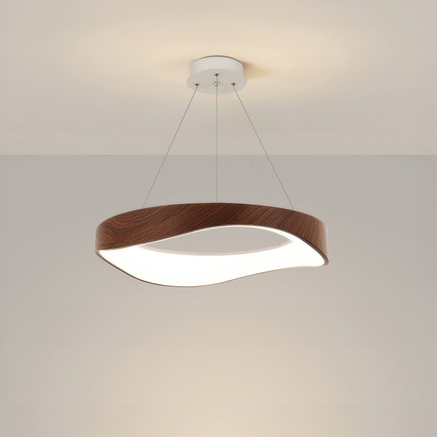 Alvara – Skandinavian Wood-Look Chandelier