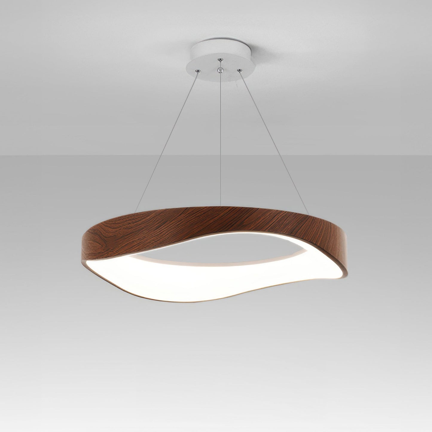Alvara – Skandinavian Wood-Look Chandelier