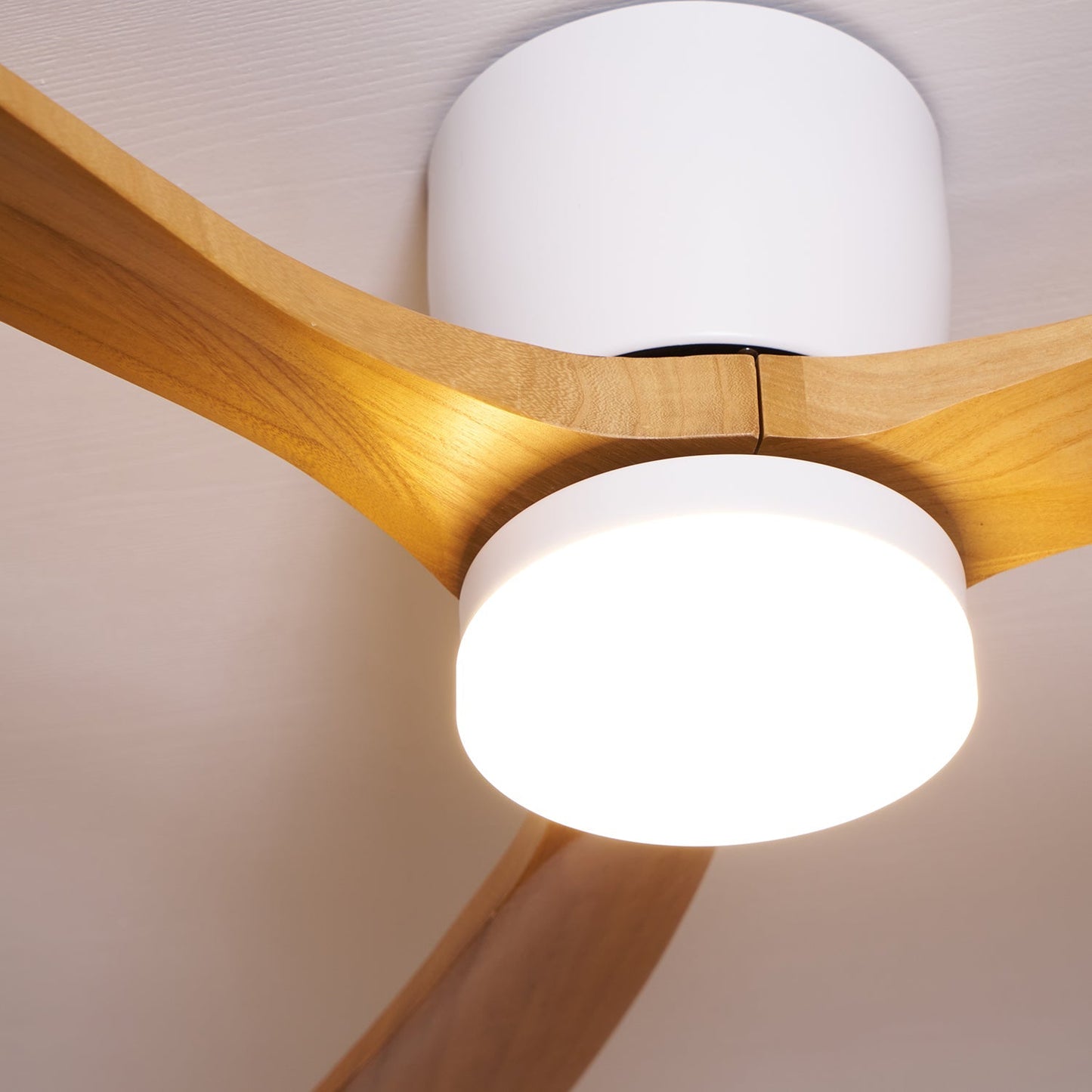 Silja – Nordische Deckenventilator-Lampe