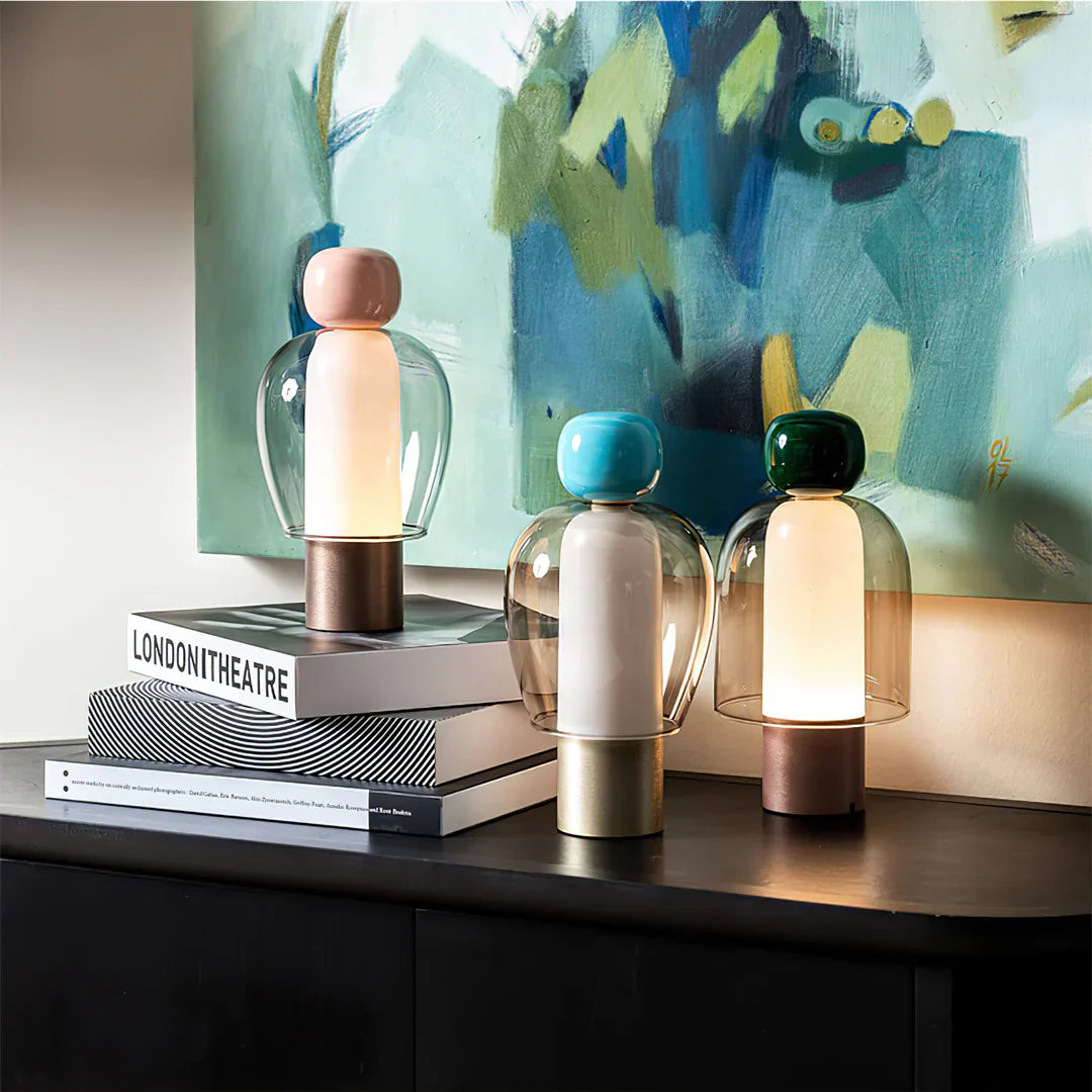 Vetra – Moderne, schlicht gestaltete Glastischlampe