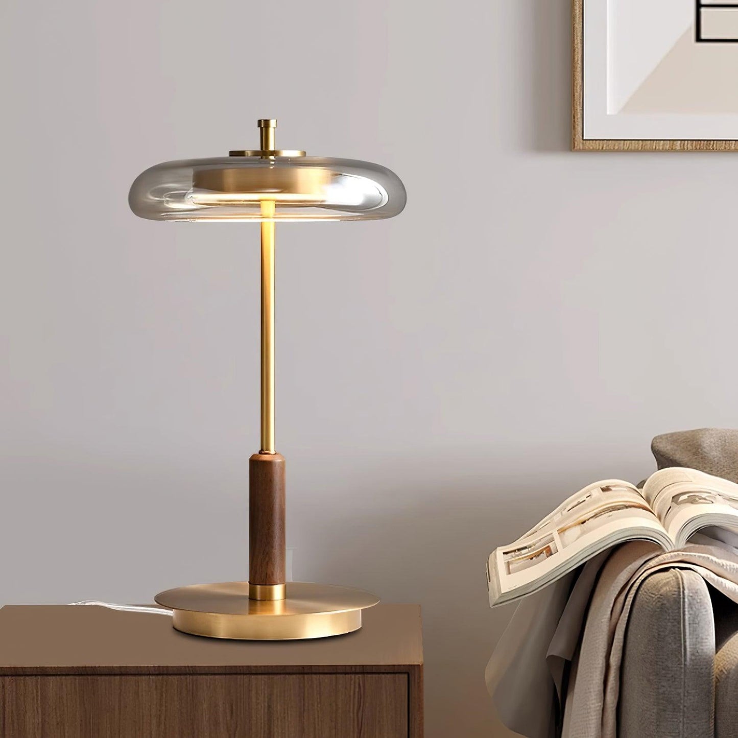 Vera – Lampe aus Kupfer und Glas