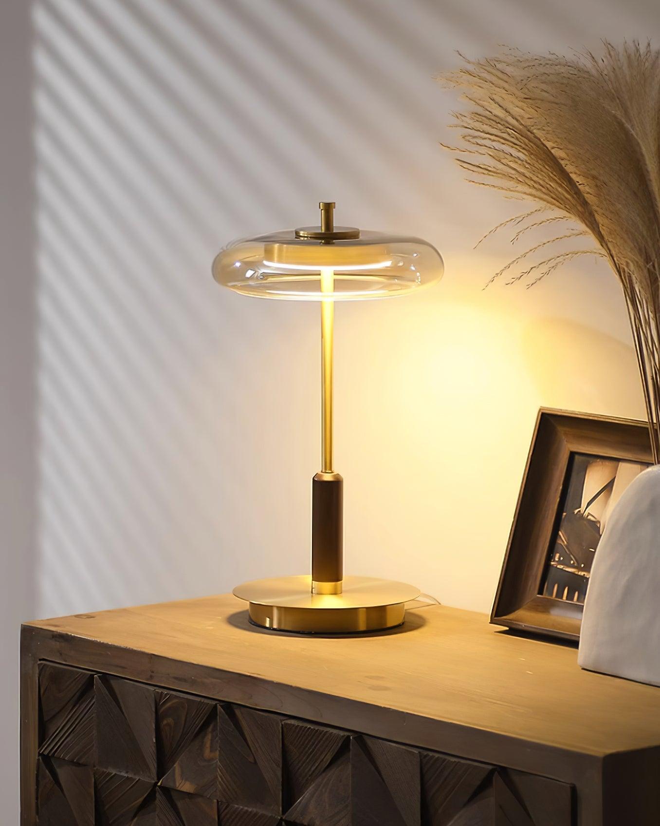 Redondo – Stilvolle LED-Tischlampe aus Metall und Glas