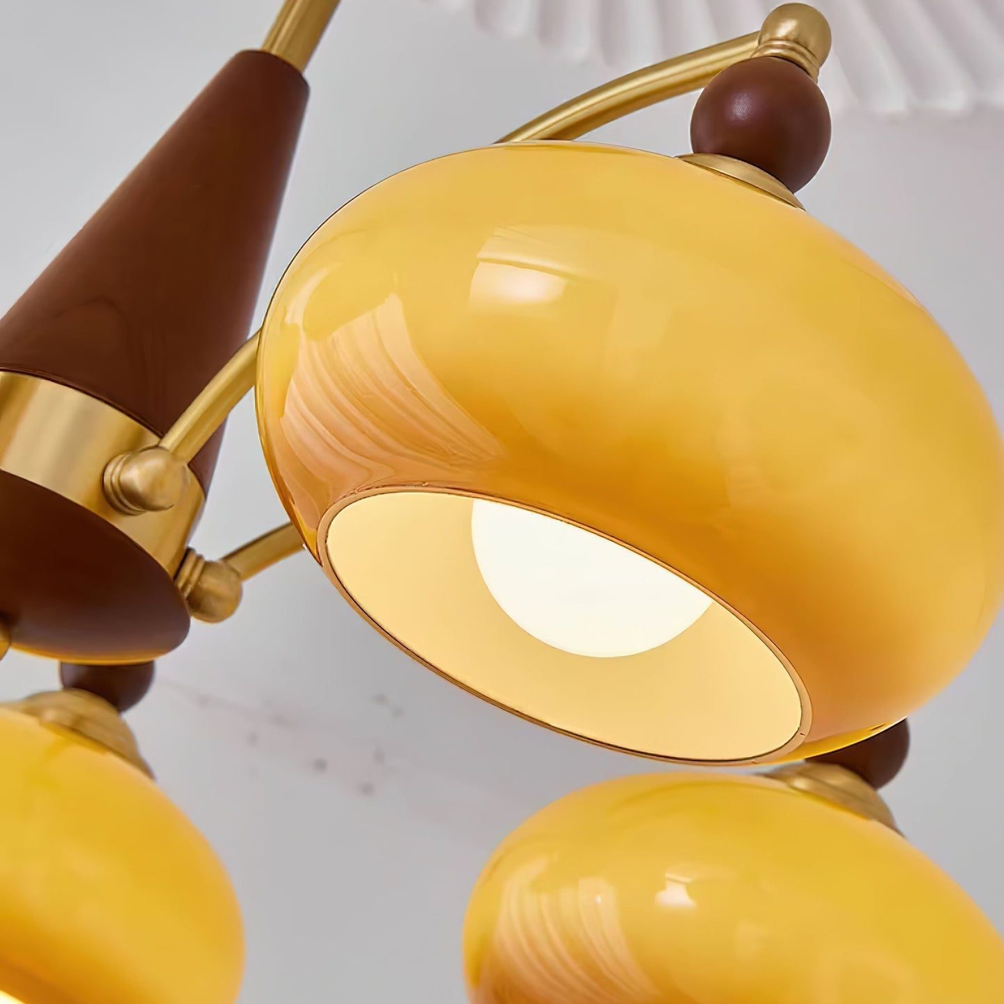 Calliope – Vintage-Kronleuchter mit altem Charme