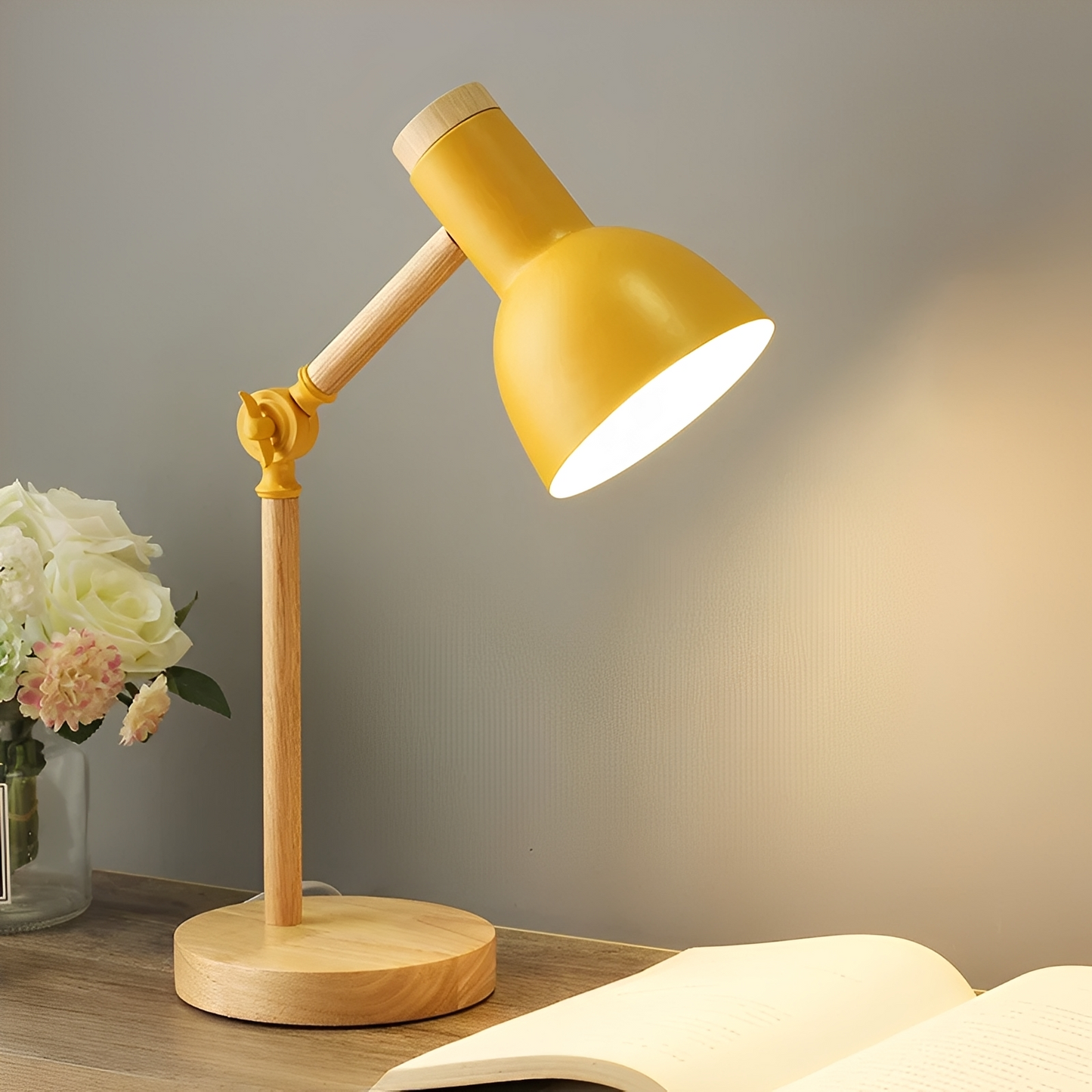Liv – Skandinavische LED-Tischleuchte