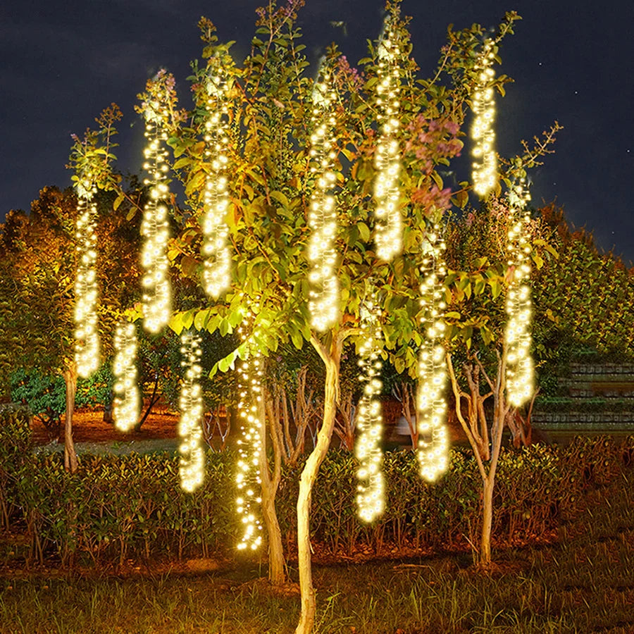 Glenda – LED-Lichterkette in Warmweiß für Außenbereiche wie Garten und Balkon