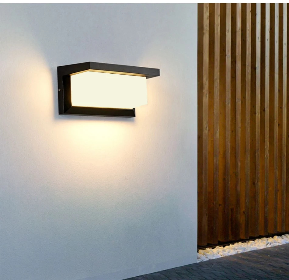 Niva – Wasserfeste Außenwandlampe