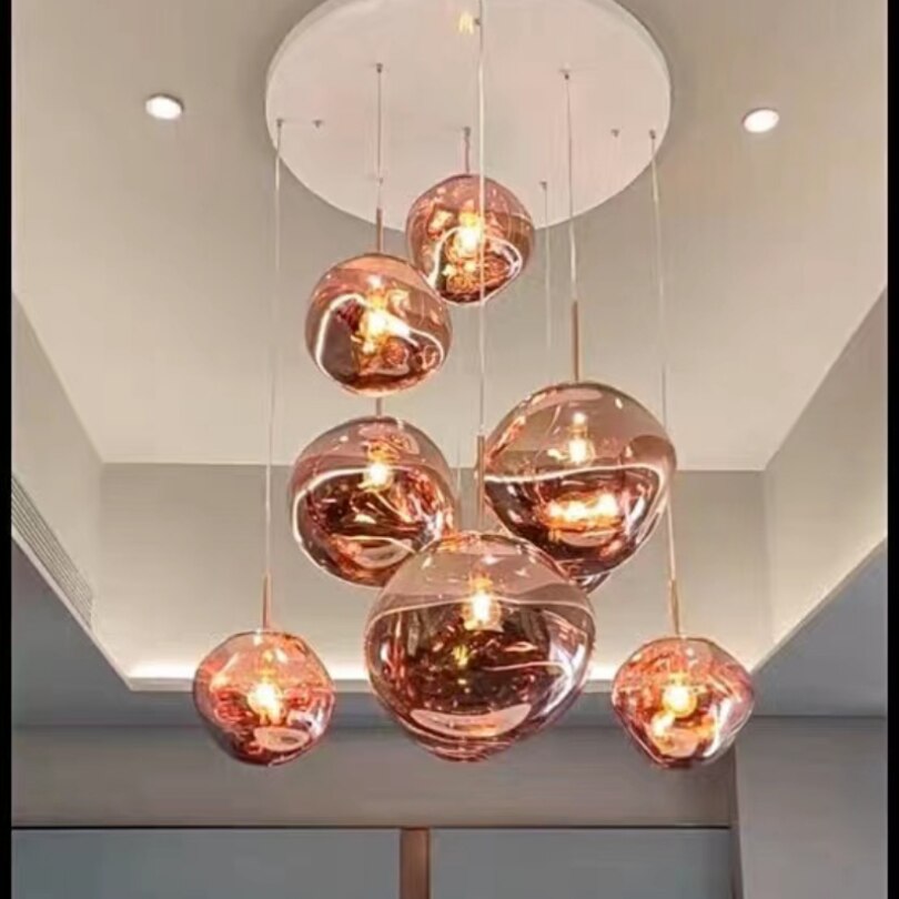 LavaGlow - LED-Pendelleuchte aus mundgeblasenem Lavaglas