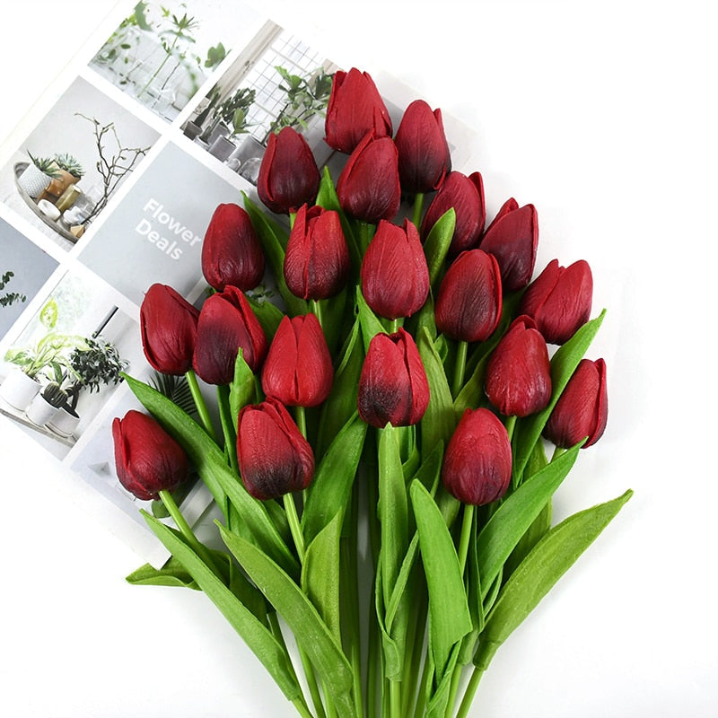 Künstliche Tulpensträuße in realistischer Optik
