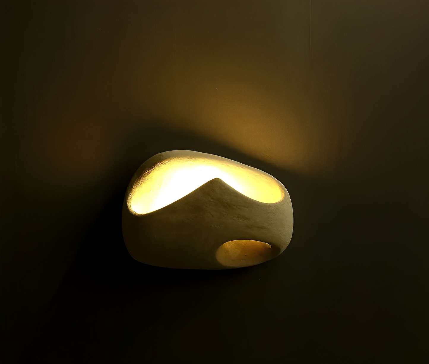 Edda – Wandlampe aus Beton im modernen Art-Déco-Stil