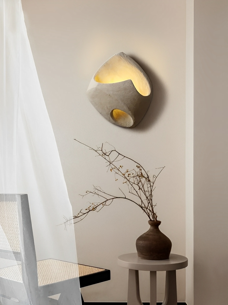 Edda – Wandlampe aus Beton im modernen Art-Déco-Stil