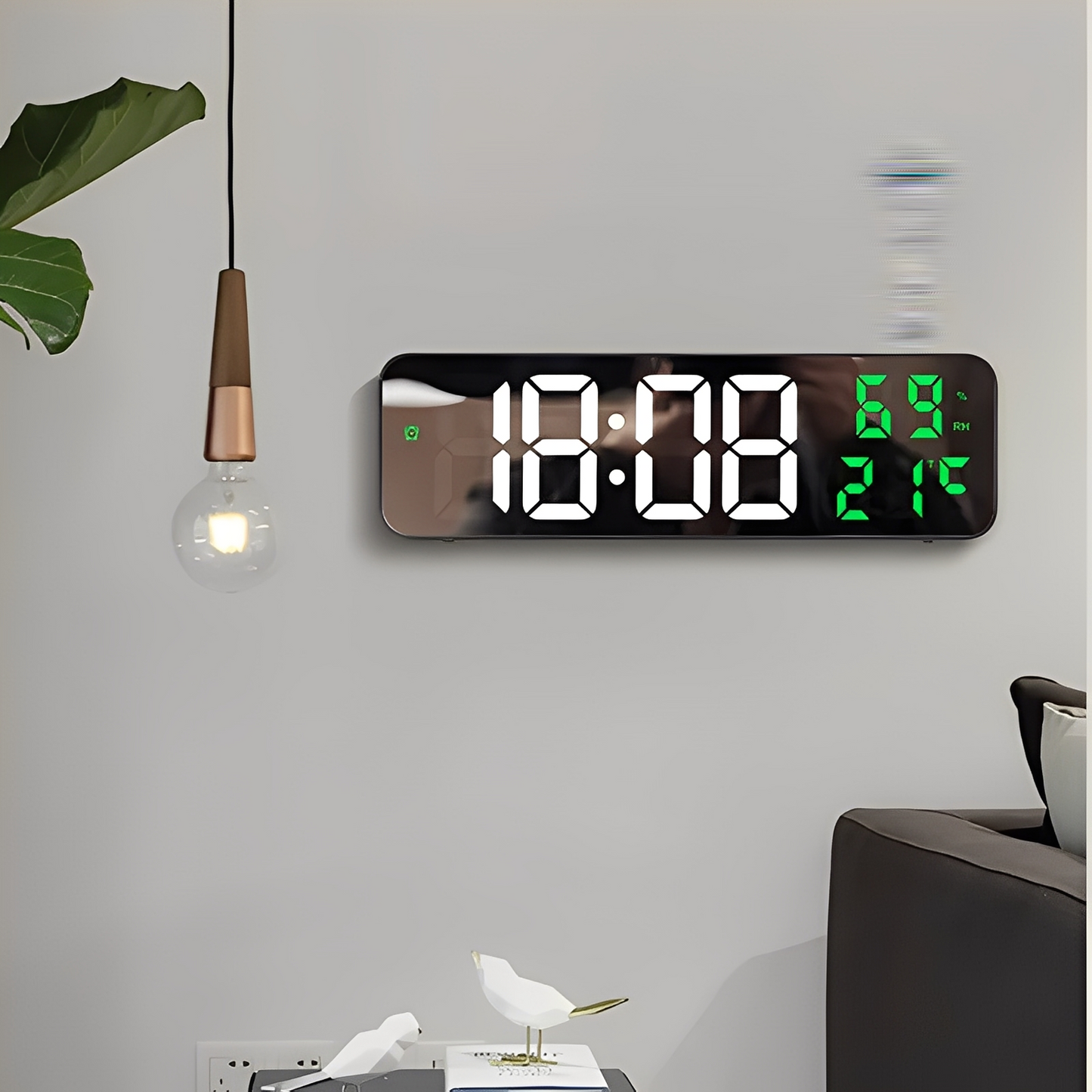 Nairo – LED-Wanduhr in digitaler Ausführung