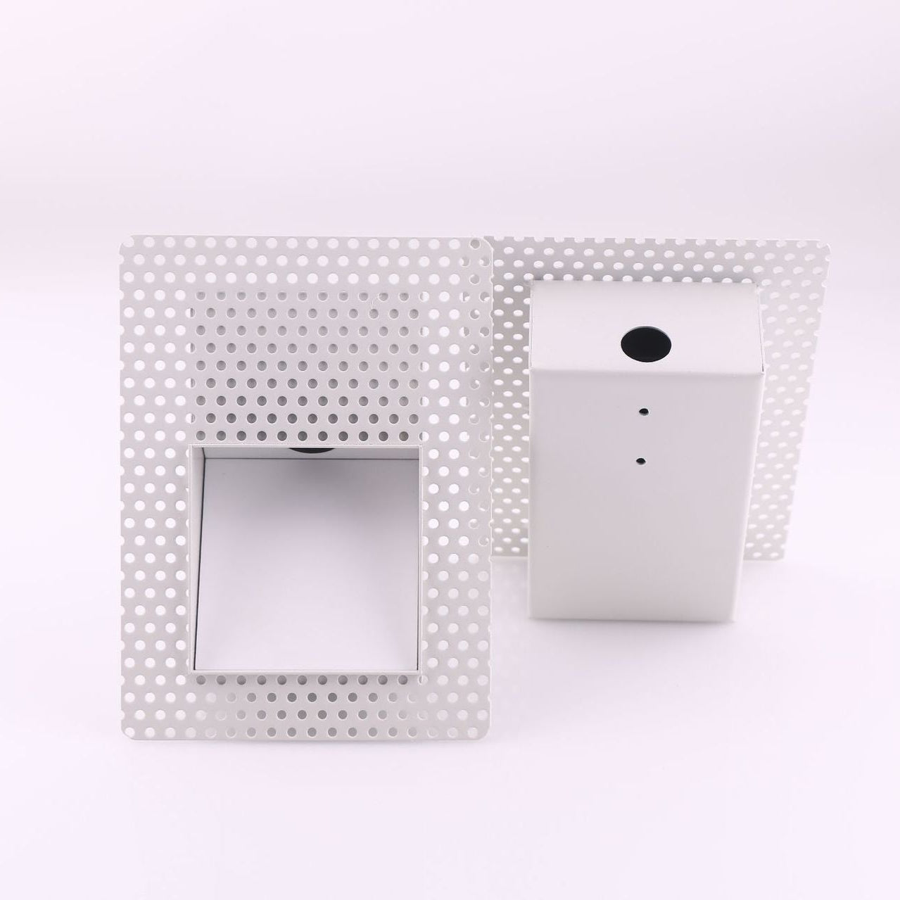 Gregor – Schlichte Treppen Kick Lampe