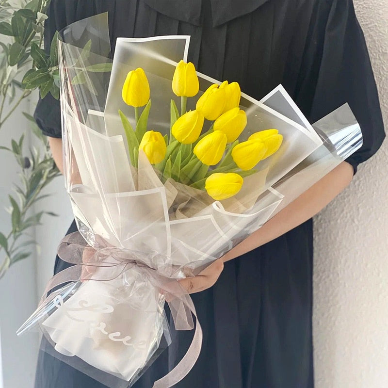 Künstliche Tulpensträuße in realistischer Optik