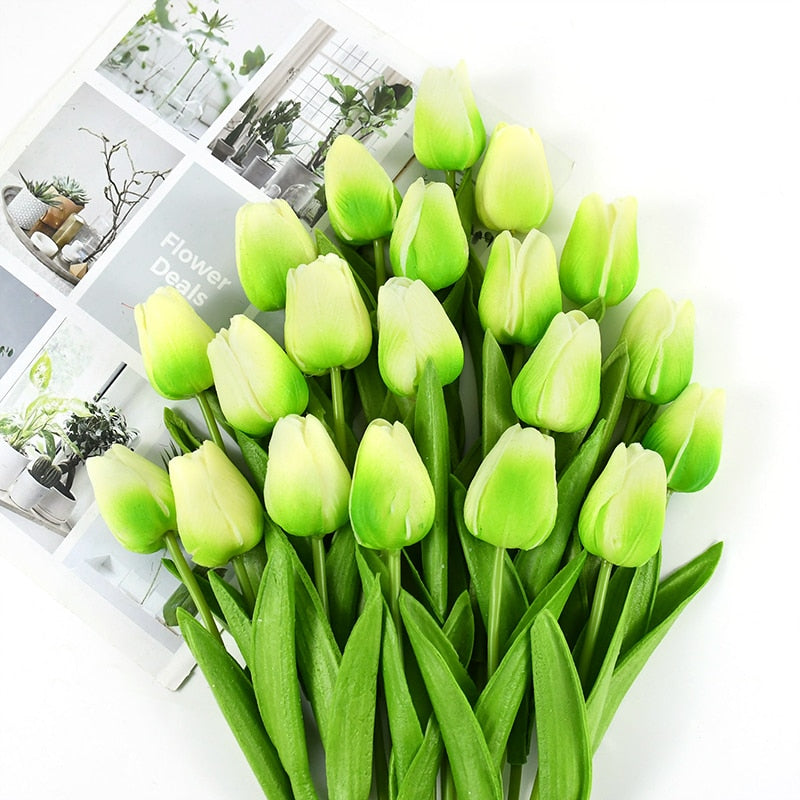 Künstliche Tulpensträuße in realistischer Optik