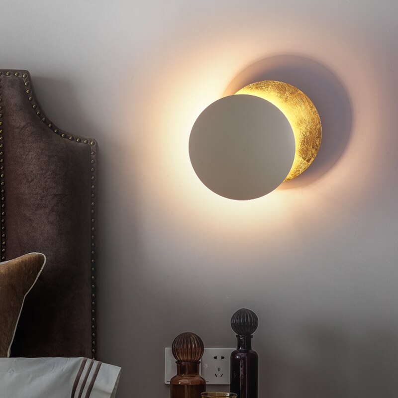 Selma – Nordische Mond-Lampe für das Lesen