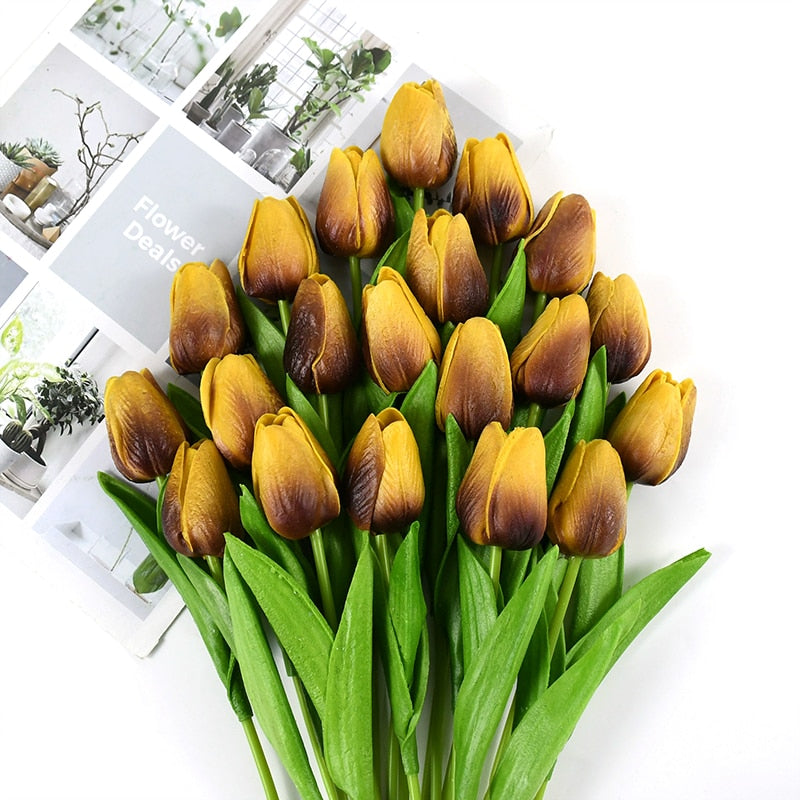 Künstliche Tulpensträuße in realistischer Optik