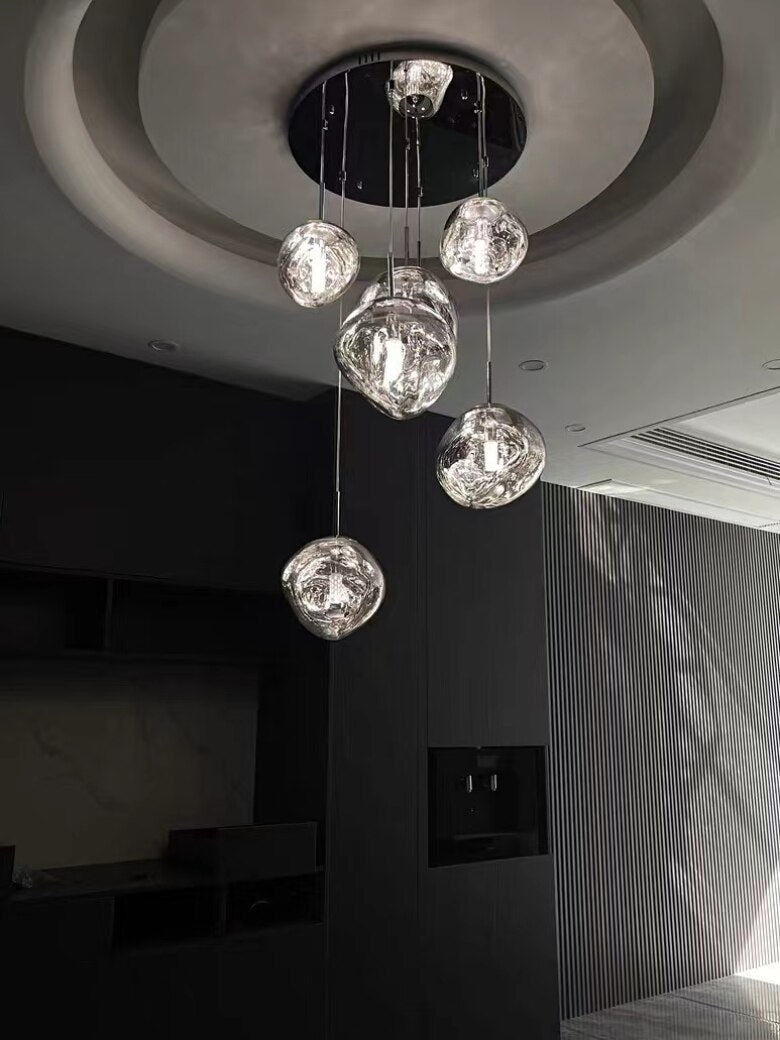 LavaGlow - LED-Pendelleuchte aus mundgeblasenem Lavaglas