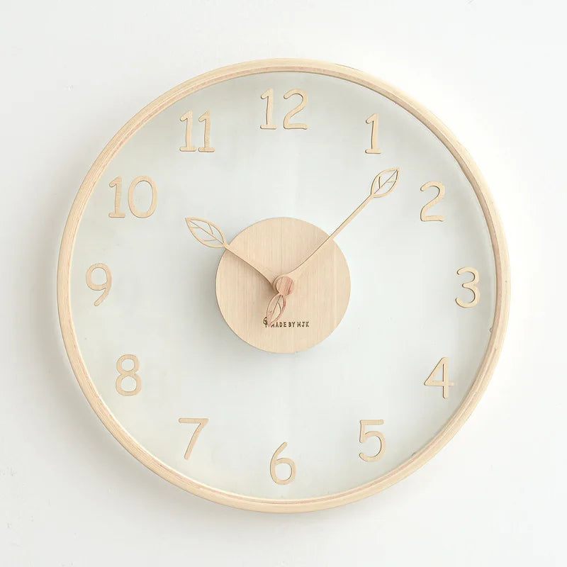 Claria – Klare Designer-Wanduhr