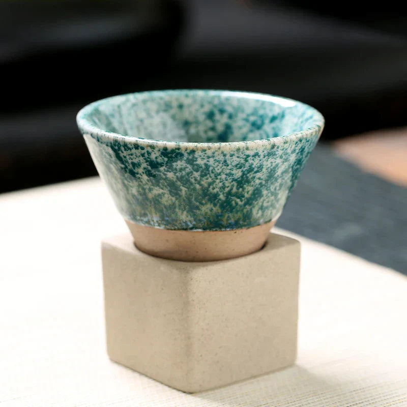 Yumi – Retro-Teetasse aus japanischer Grobkeramik