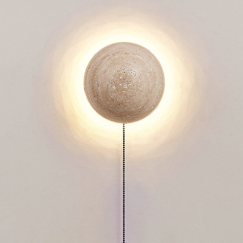 Esther – Halbrunde Wandlampe aus Naturstein