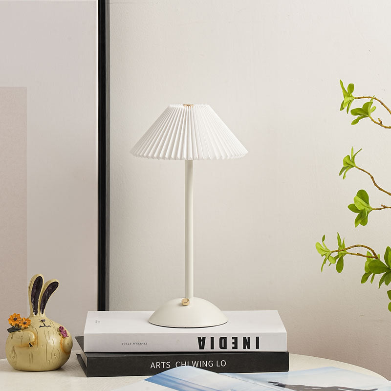 Cleah – Klappbare Nachttischlampe mit Ladestation