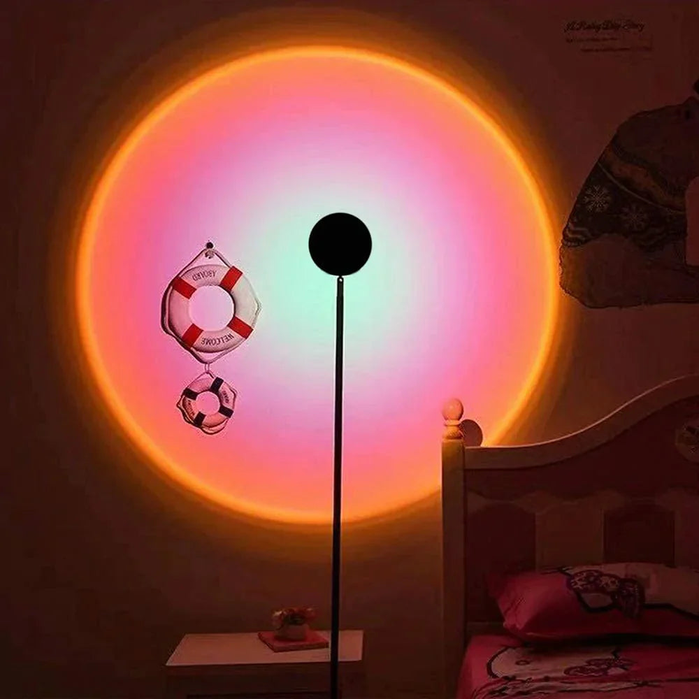 SonnenSchein – LED-Projektorlampe mit warmem Sunset-Effekt