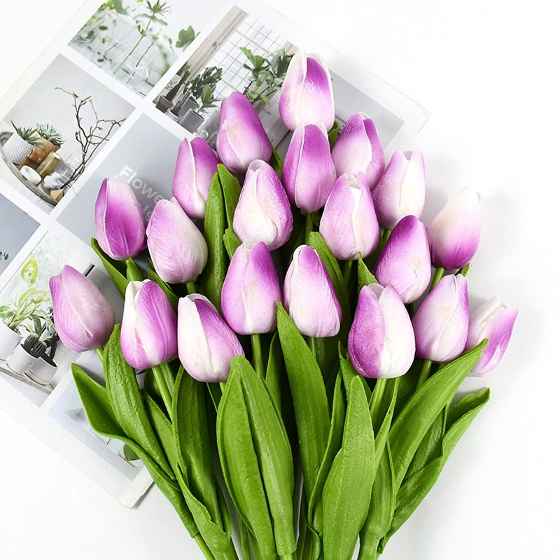 Künstliche Tulpensträuße in realistischer Optik