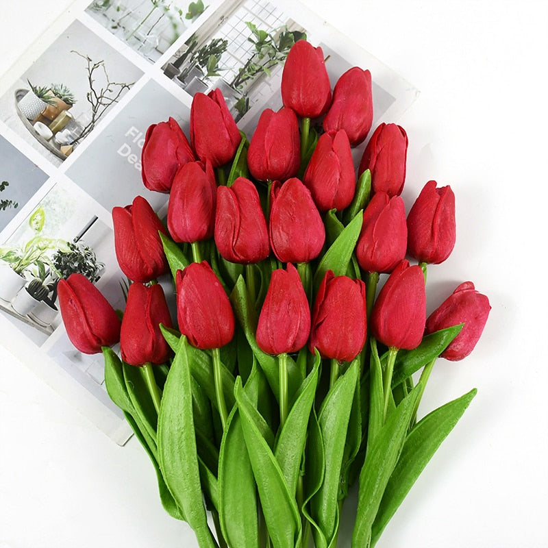 Künstliche Tulpensträuße in realistischer Optik