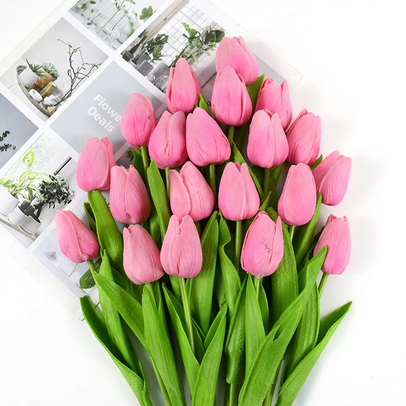 Künstliche Tulpensträuße in realistischer Optik