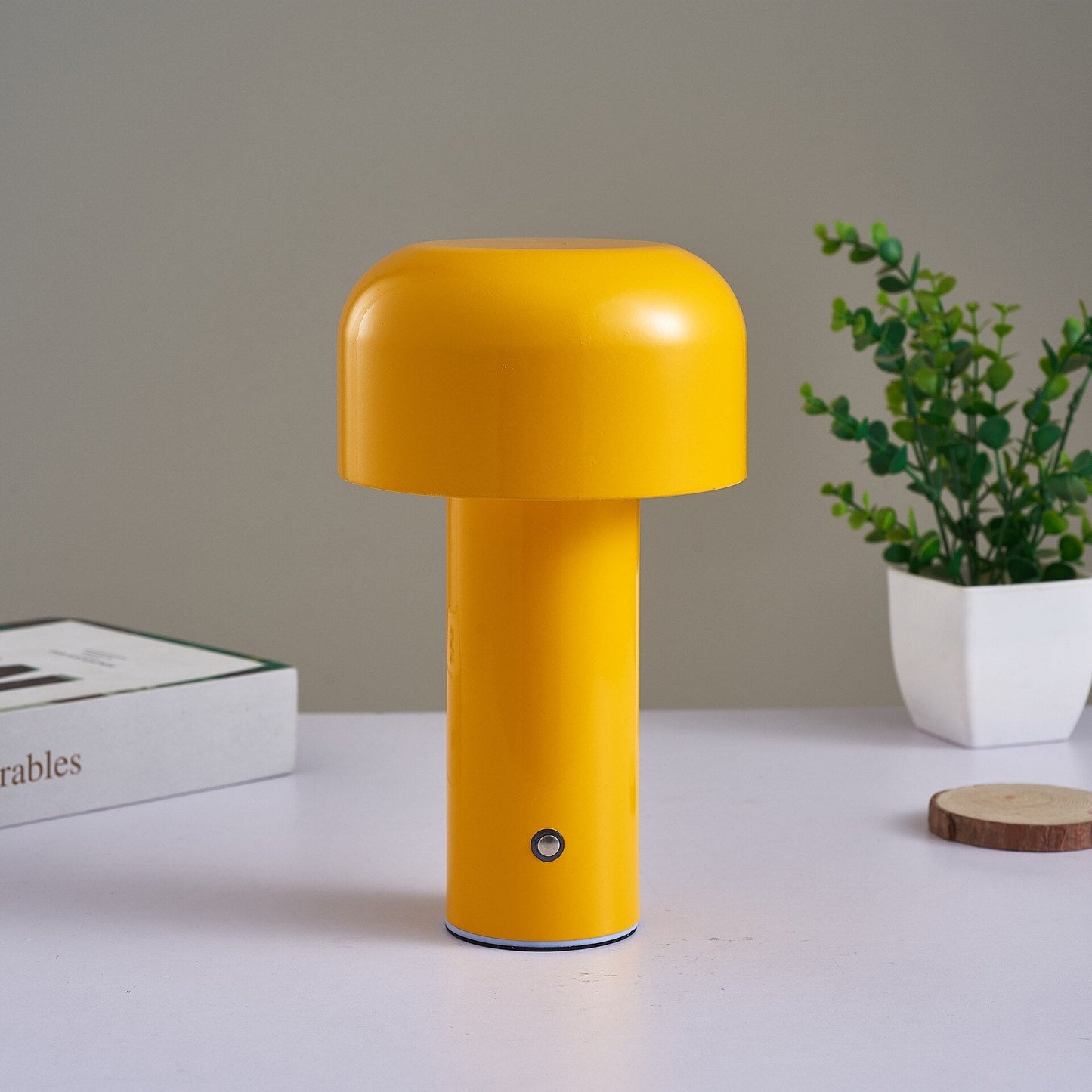 Mira – Metall-Pilzlampe mit Berührungssteuerung & USB-Ladung