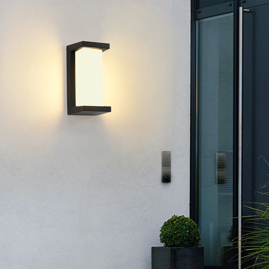 Niva – Wasserfeste Außenwandlampe