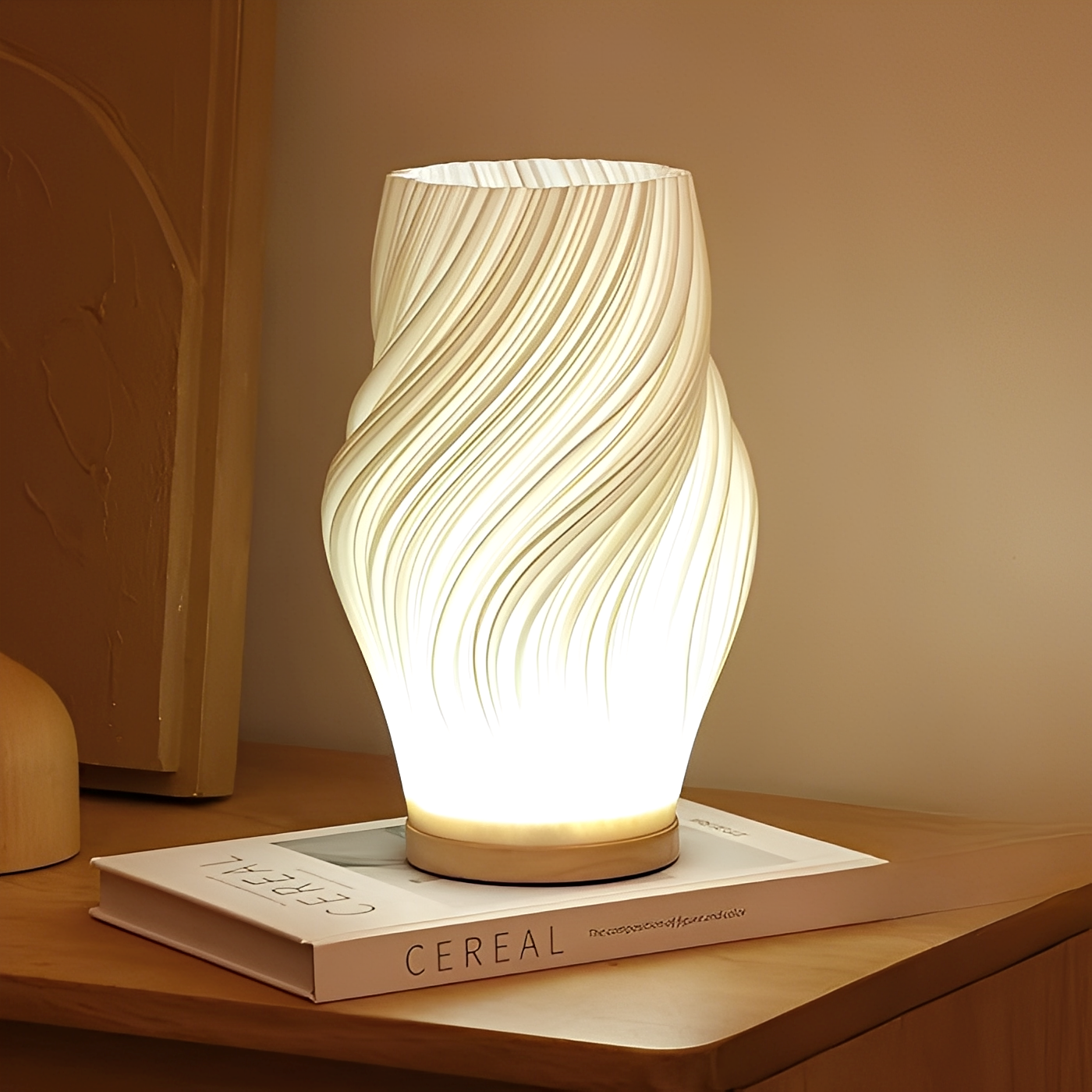 Yani – Skandinavische Tischlampe
